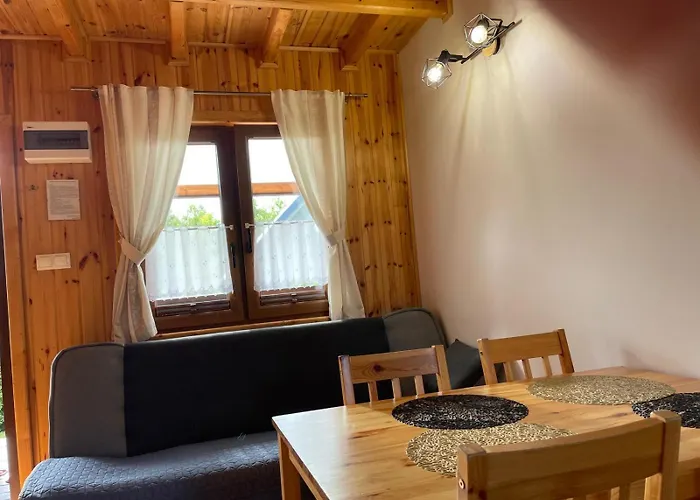 Feriehus W Zaciszu Debina *